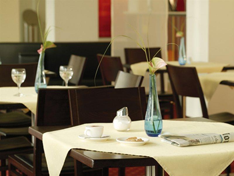 Nh Berlin City West Hotel Restaurant photo